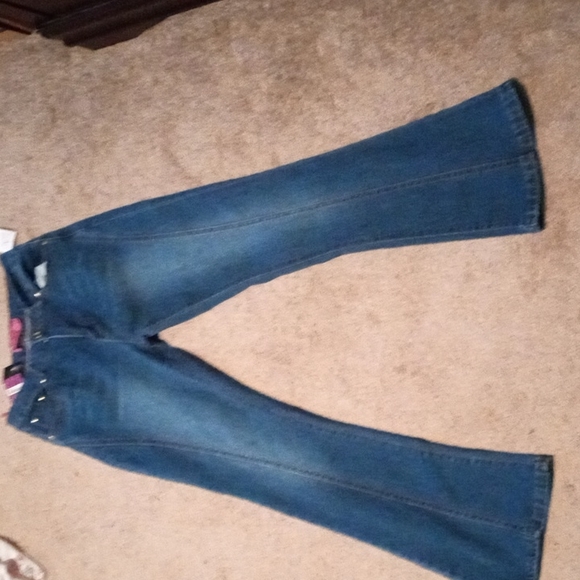 Too long - Picture 2 of 2